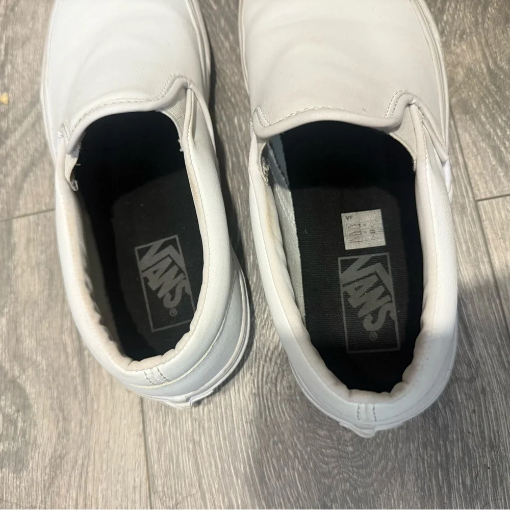 Vans Classic White Slip-On Men’s Shoes - Picture 4 of 5